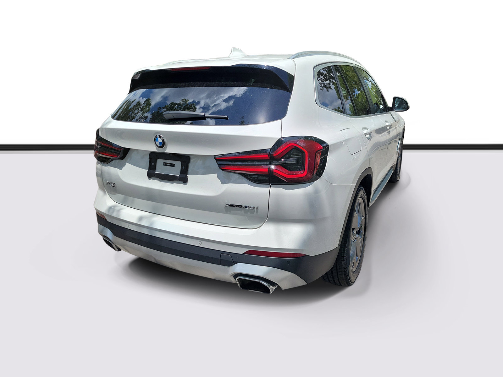 Used 2024 BMW X3 xDrive30i w/ Premium Package w/ZPA AWD/4WD image 4