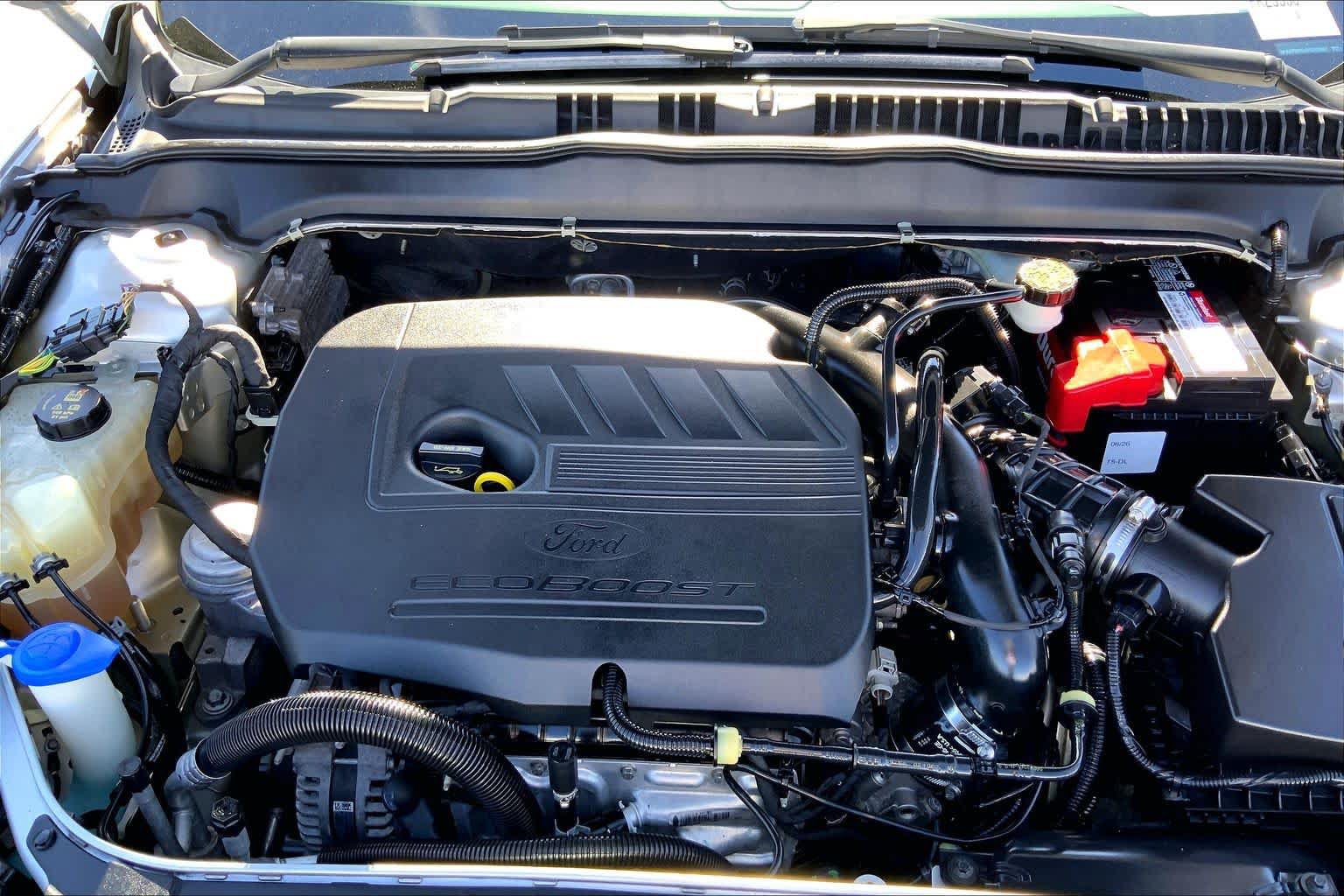 Used 2015 Ford Fusion SE FWD image 31