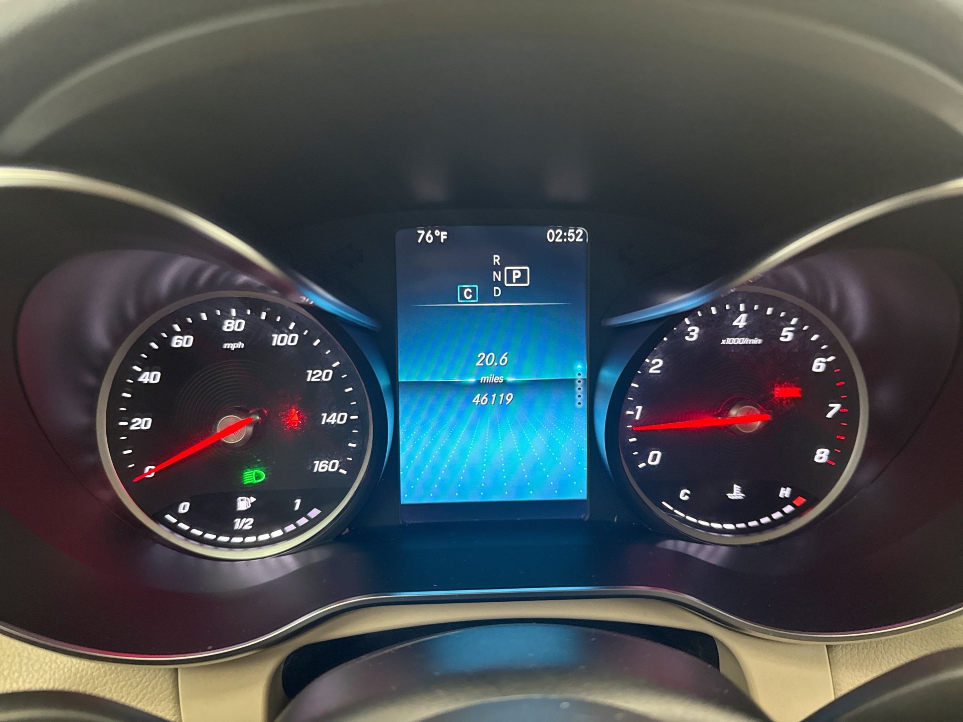 Used 2021 Mercedes-Benz GLC 300 4MATIC w/ Premium Package image 13