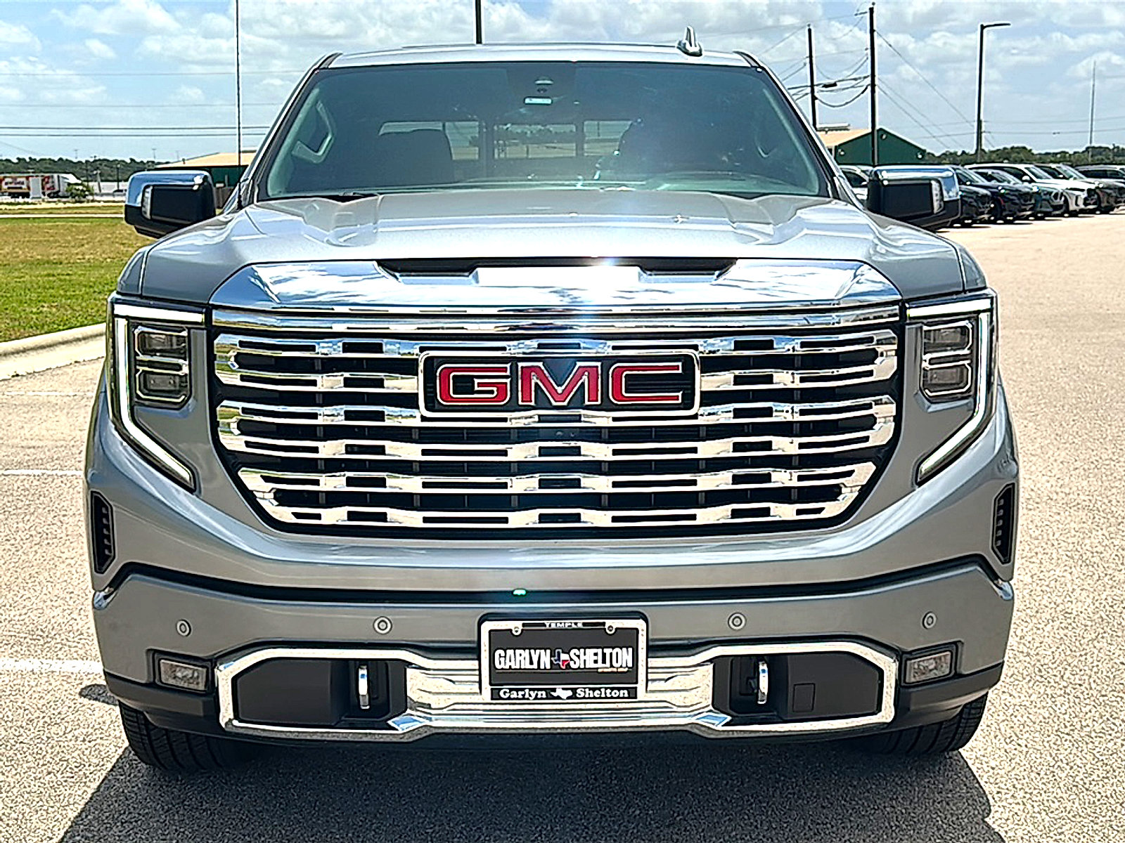 Used 2024 GMC Sierra 1500 Denali w/ Denali Reserve Package AWD/4WD image 11