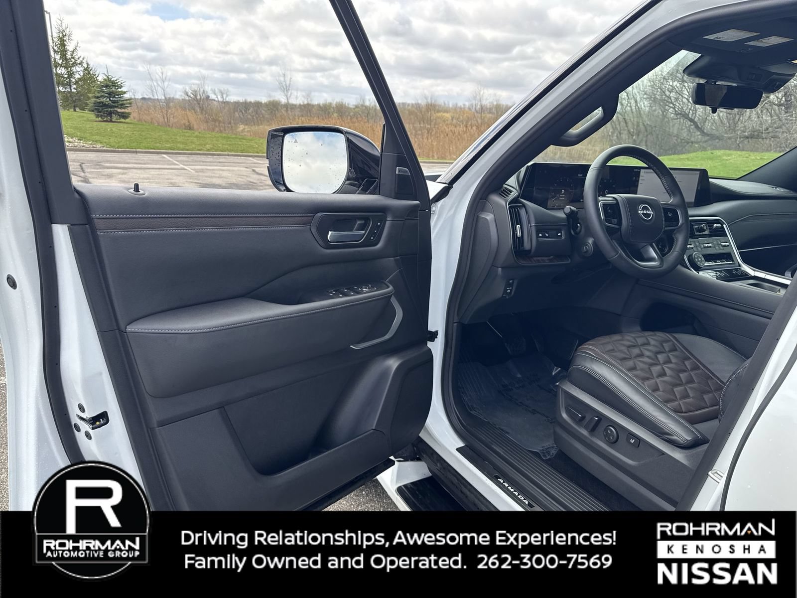 Used 2026 Nissan Armada Platinum Reserve AWD/4WD image 11