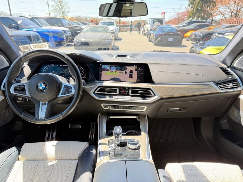 Used 2020 BMW X5 M50i w/ Executive Package image 19