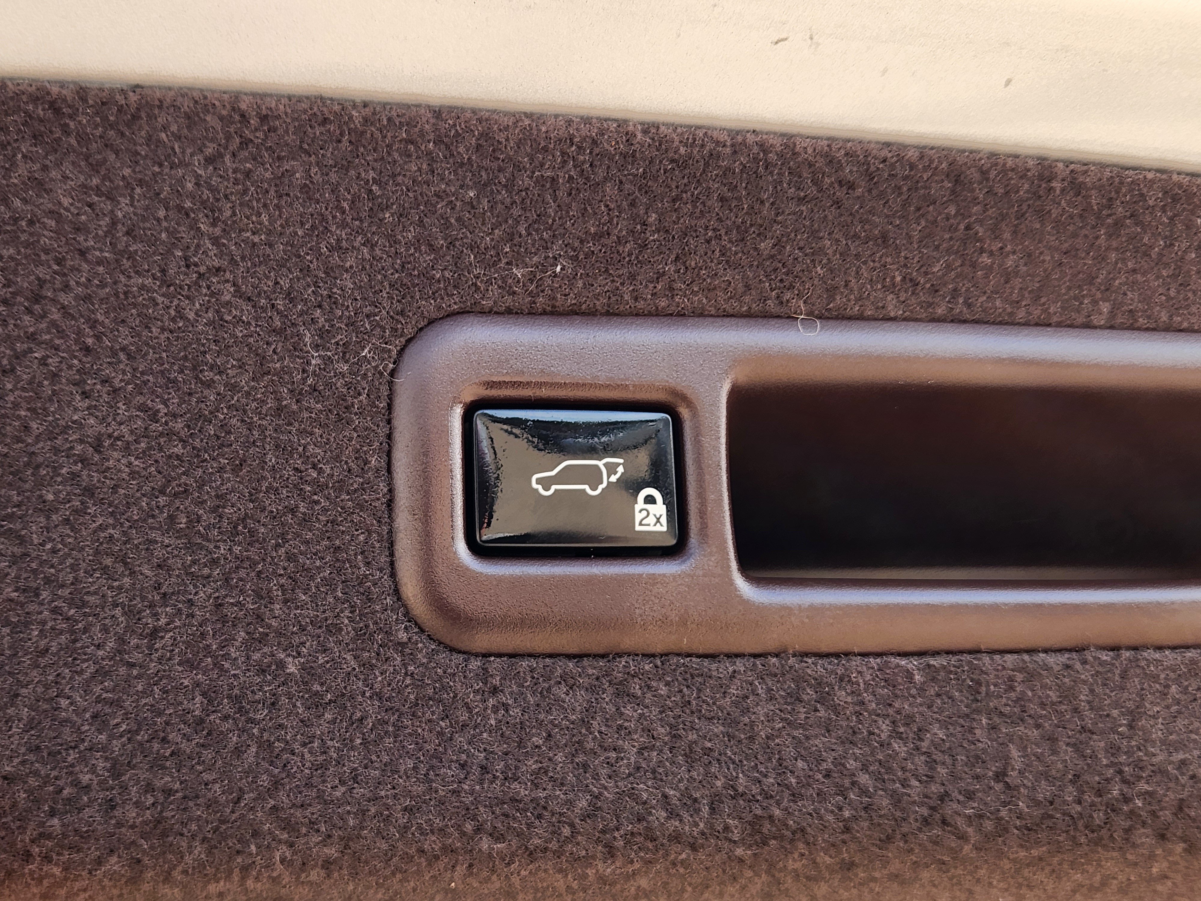 Used 2018 Lexus RX 450hL Premium w/ Premium Package AWD/4WD image 46