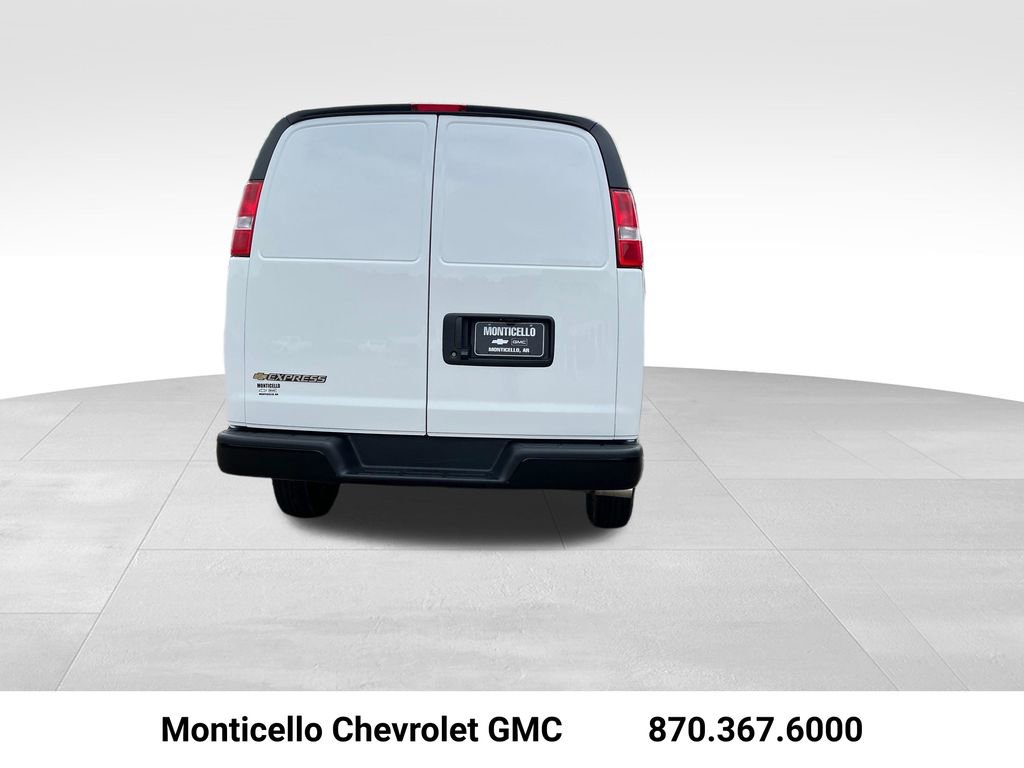 New 2026 Chevrolet Express 2500 Extended image 4