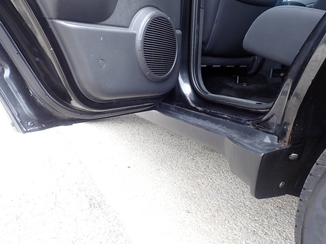 Used 2010 Jeep Liberty Sport w/ Popular Equipment Group image 15