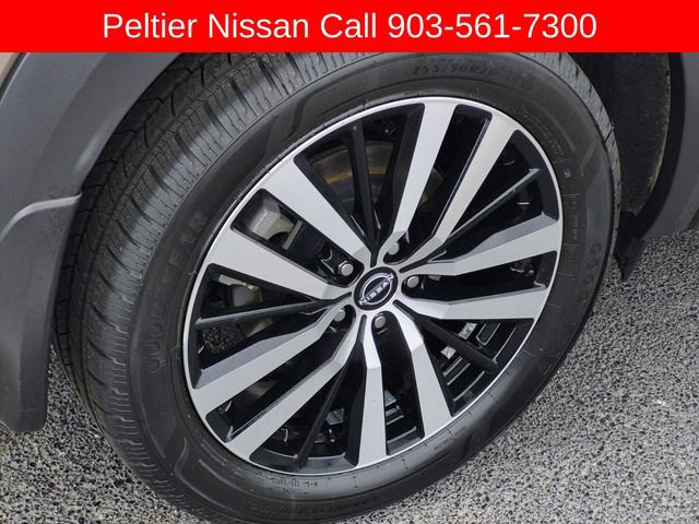 Used 2024 Nissan Pathfinder Platinum image 7