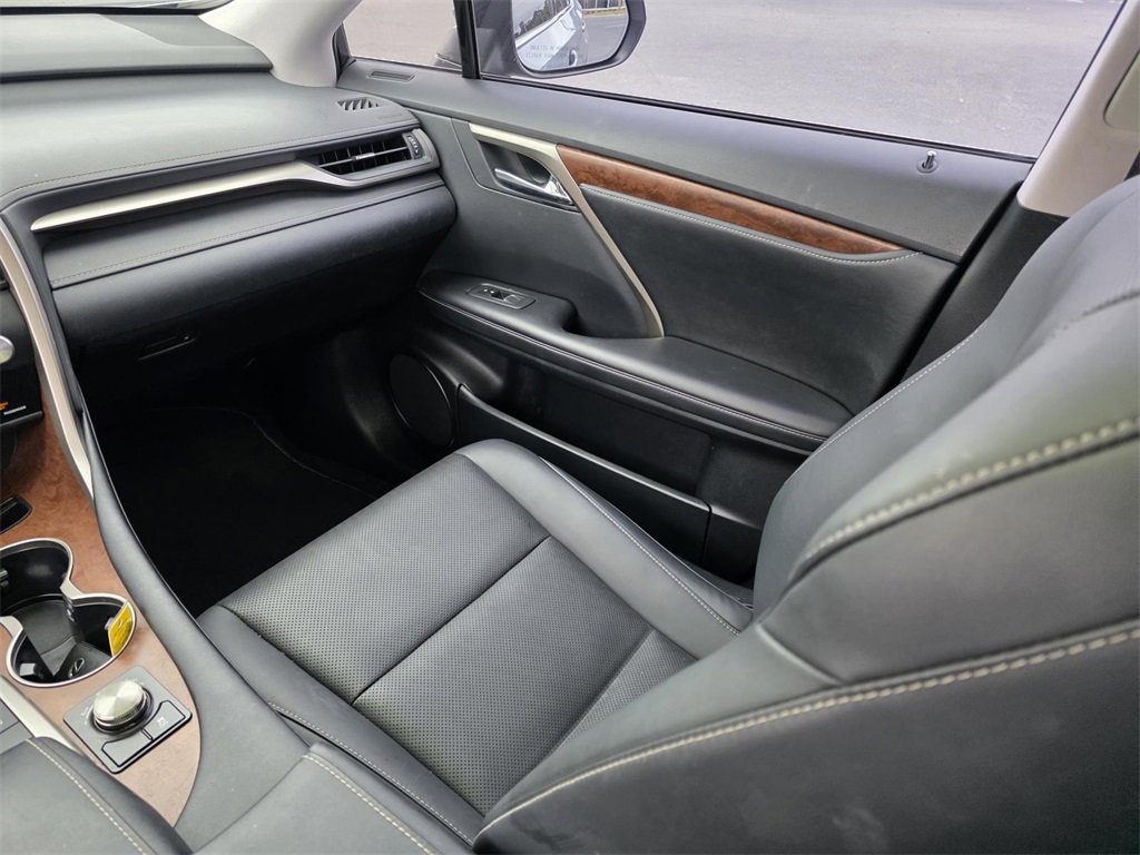 Used 2022 Lexus RX 350L FWD w/ Premium Package image 29