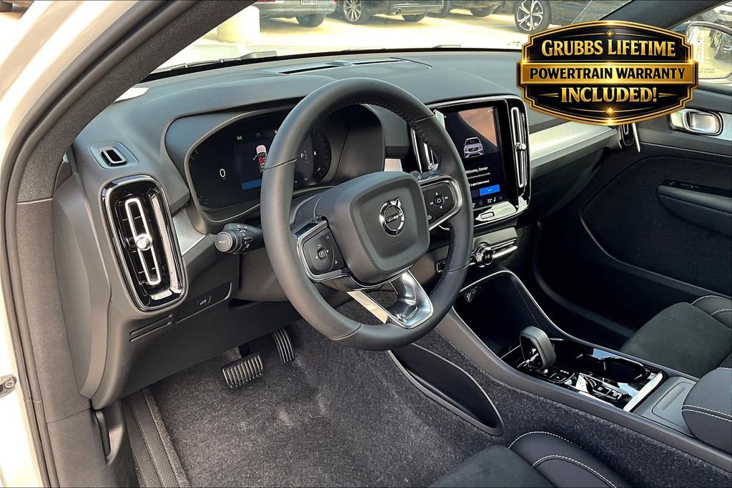 New 2026 Volvo XC40 B4 Plus w/ Protection Package Premier FWD image 20