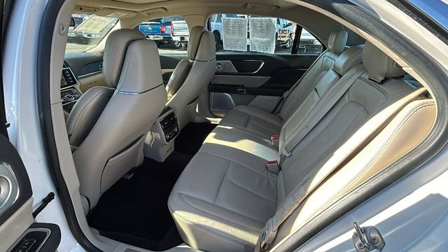 Used 2017 Lincoln Continental Reserve w/ Luxury Package FWD image 15