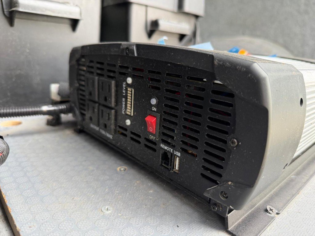 Used 2014 Ford E-250 and Econoline 250 w/ Interior Upgrade Package image 18