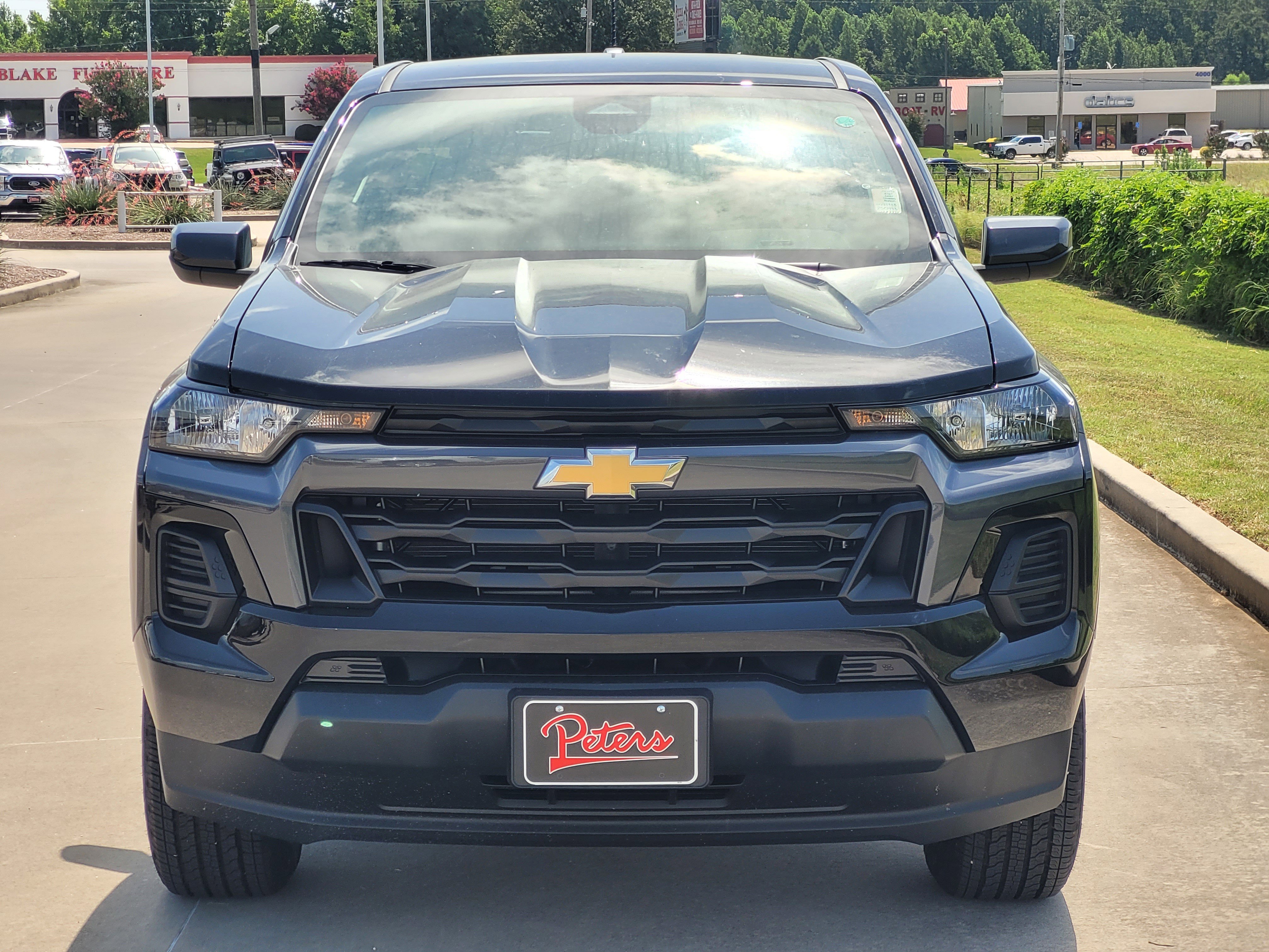 New 2025 Chevrolet Colorado LT w/ Advanced Trailering Package image 2