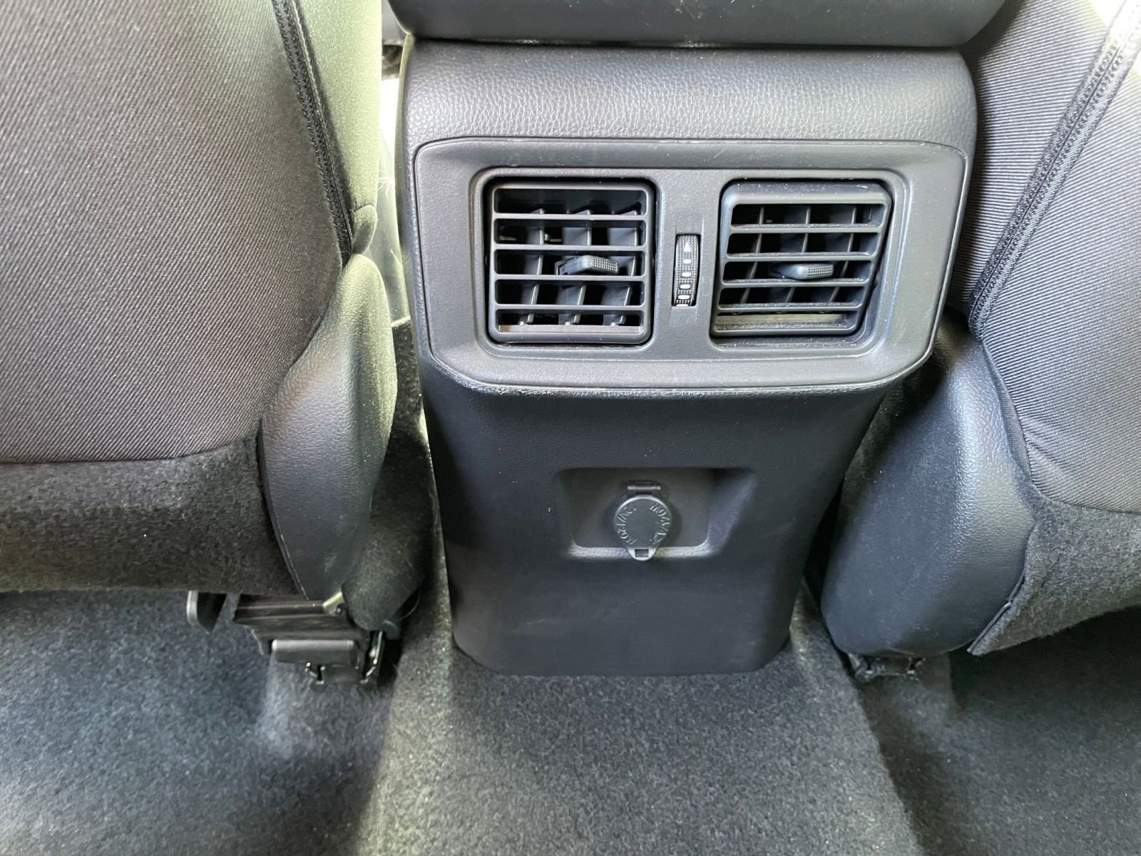 Used 2025 Toyota RAV4 LE image 23