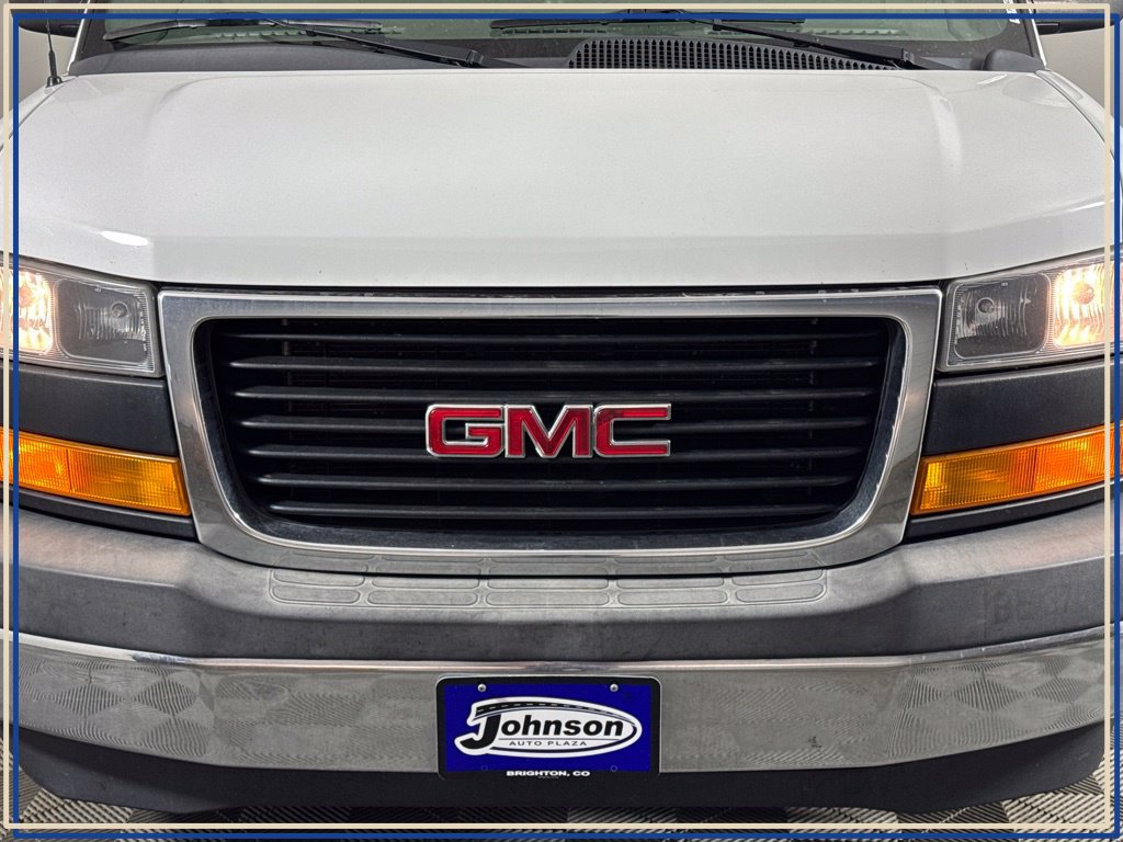 Used 2020 GMC Savana 2500 w/ Driver Convenience Package RWD image 4