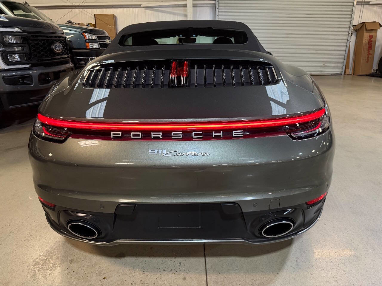 Used 2023 Porsche 911 Carrera image 31