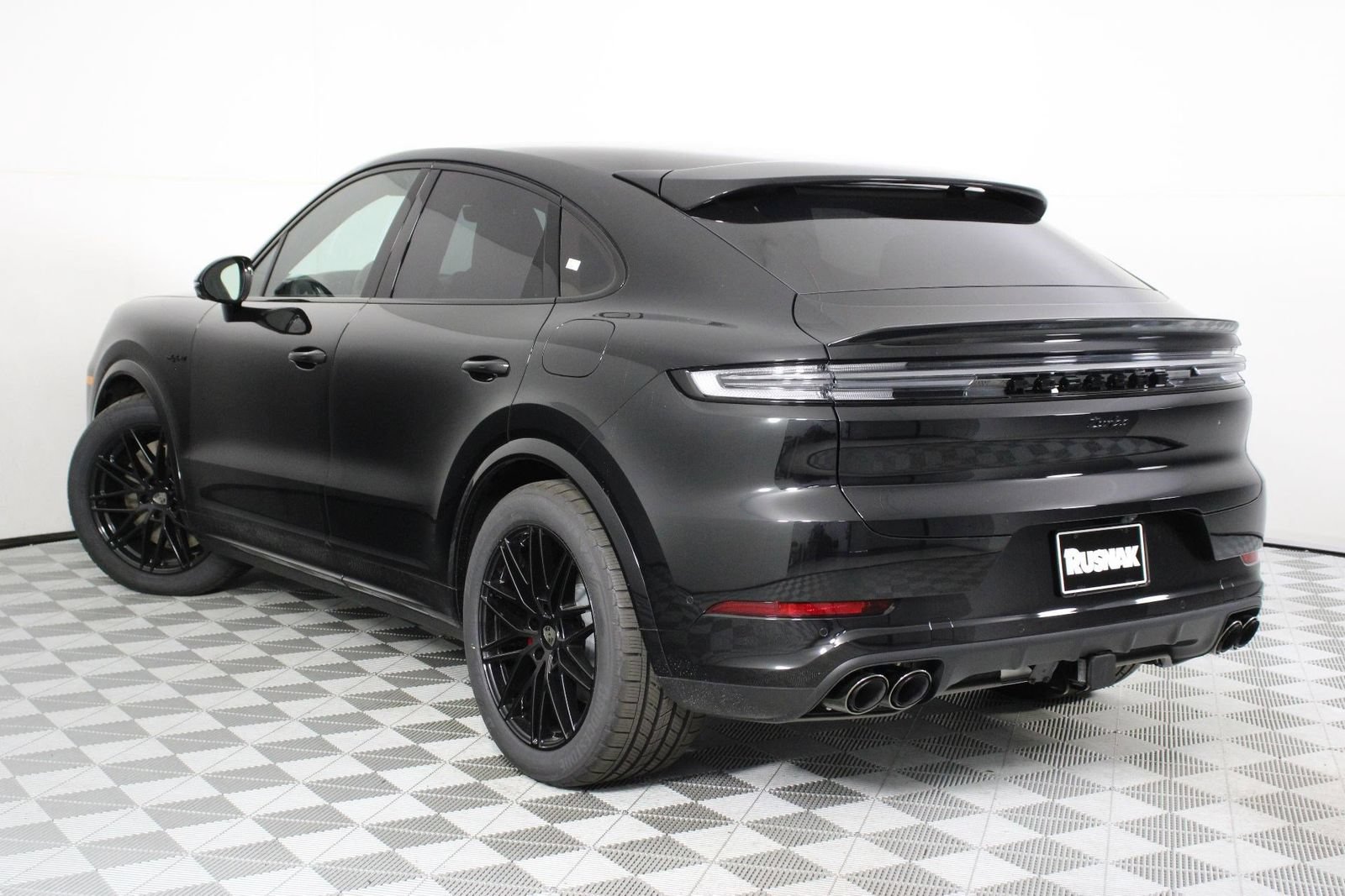 New 2026 Porsche Cayenne Turbo AWD/4WD image 3