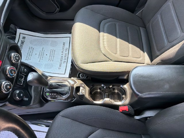 Used 2017 Jeep Renegade Altitude AWD/4WD image 27