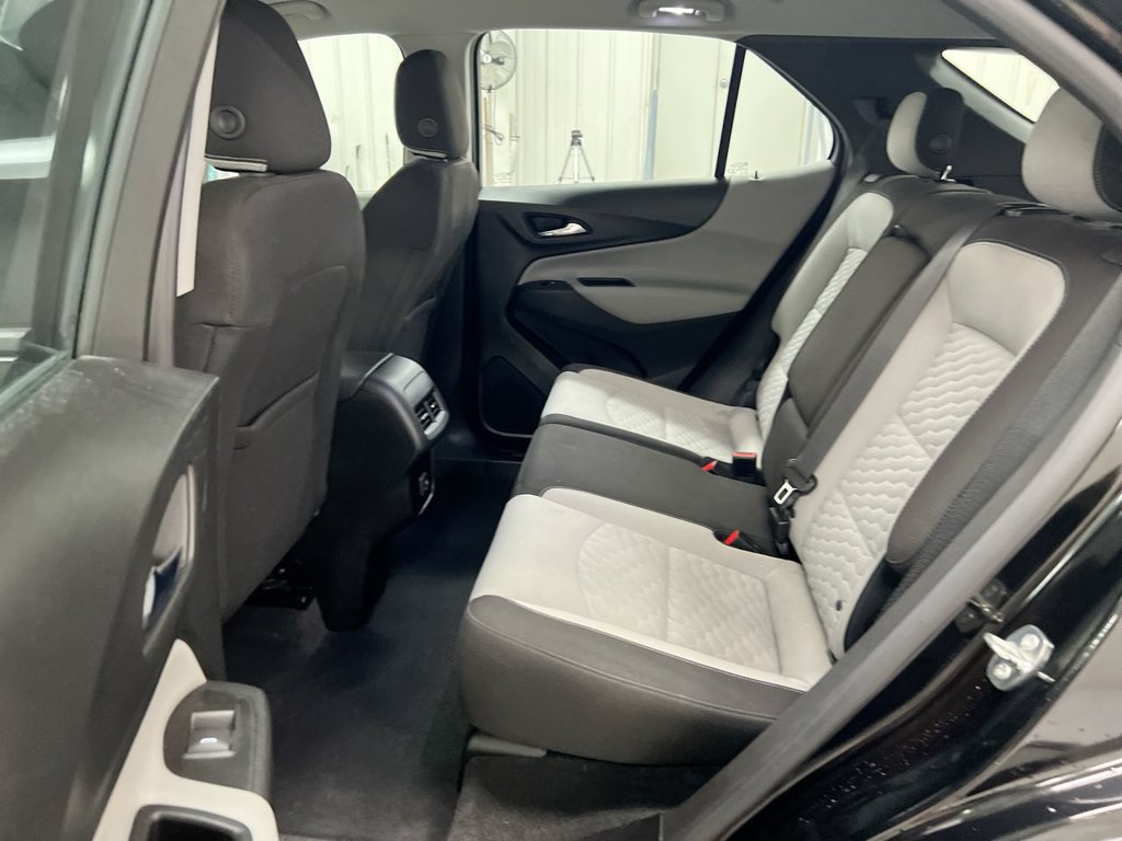 Used 2019 Chevrolet Equinox LS AWD/4WD image 22