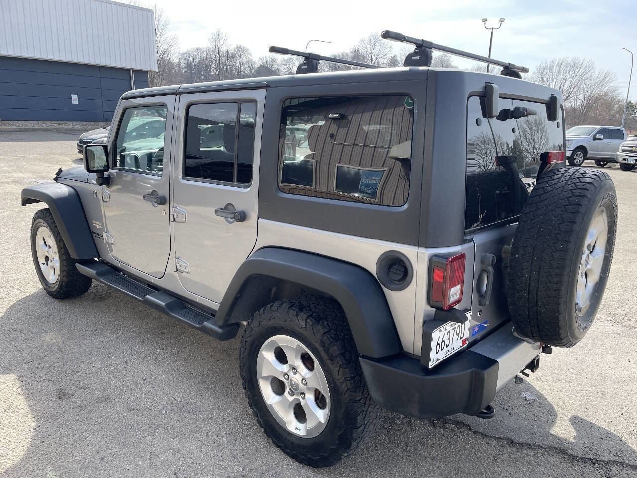 Used 2013 Jeep Wrangler Unlimited Sahara image 6
