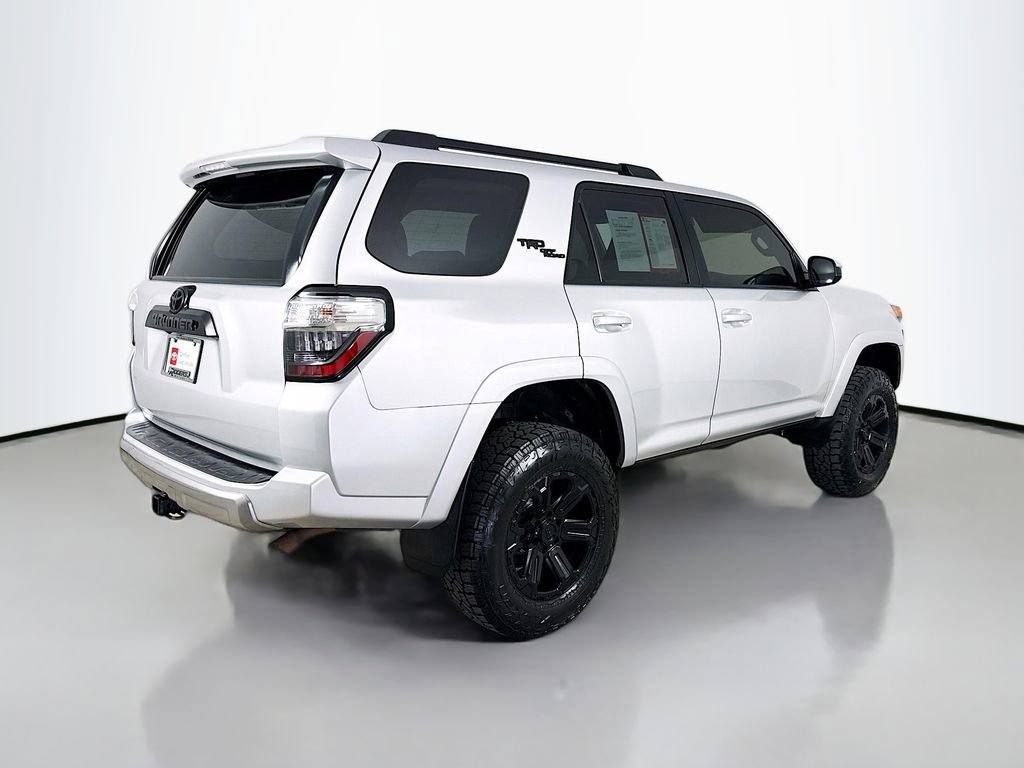 Certified 2019 Toyota 4Runner TRD Off-Road AWD/4WD image 8