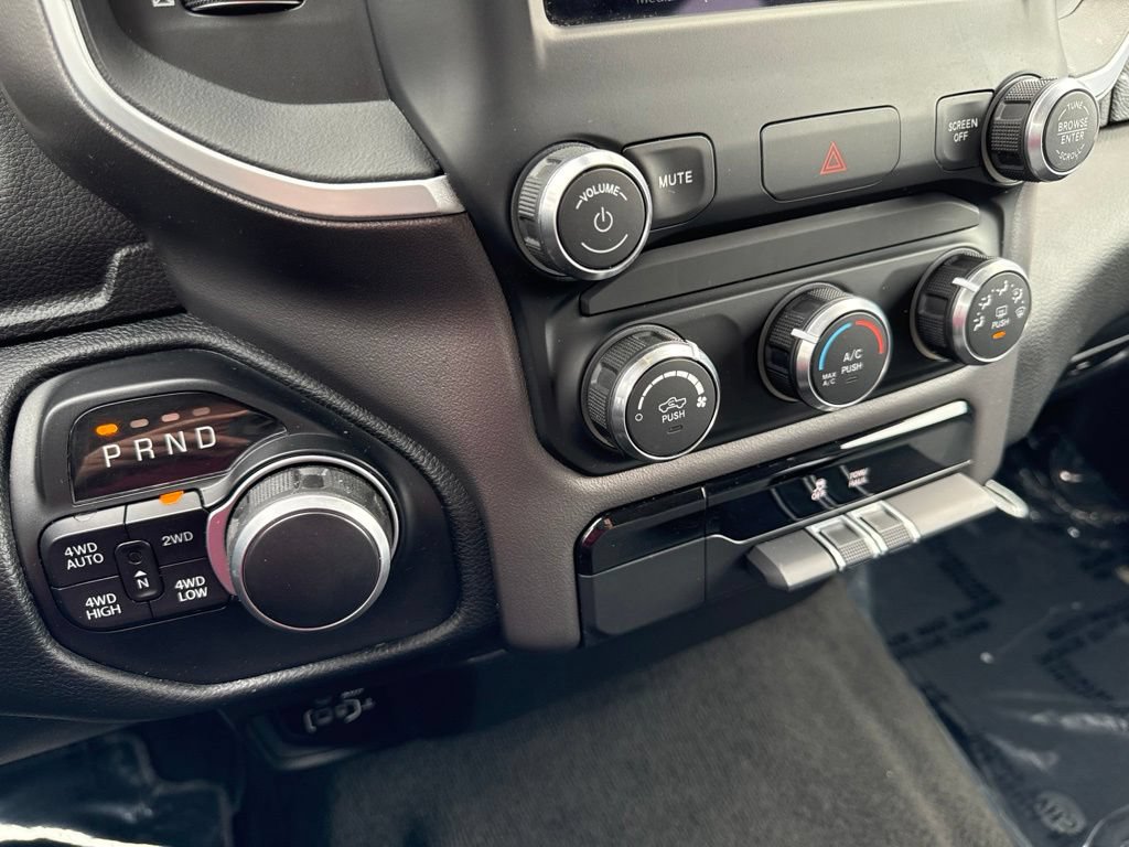 Used 2020 RAM 1500 Big Horn AWD/4WD image 34