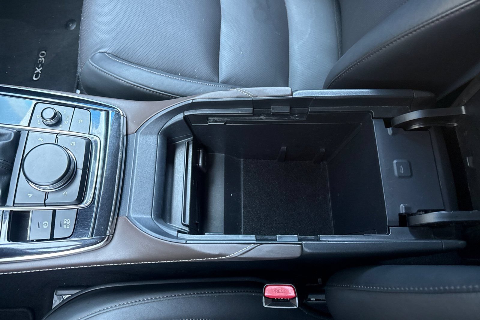 Used 2022 MAZDA CX-30 AWD 2.5 S w/ Premium Package image 31