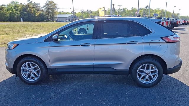 Certified 2024 Ford Edge SEL w/ Convenience Package AWD/4WD image 5