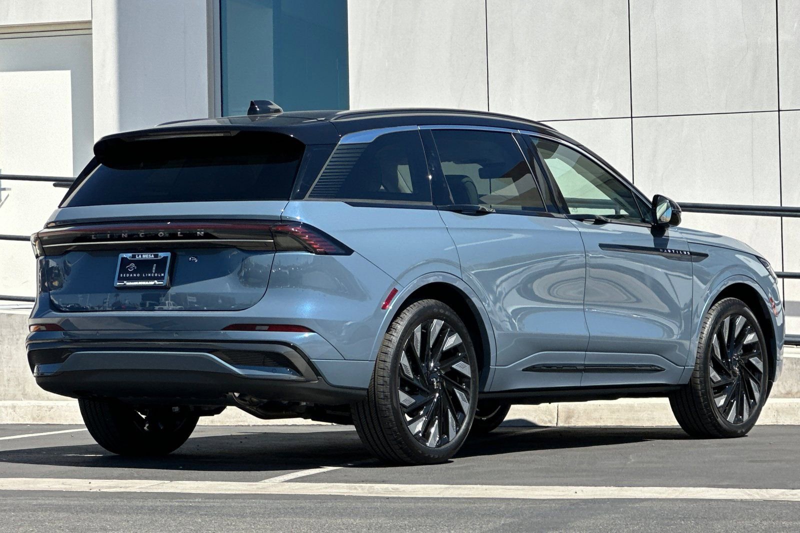 New 2026 Lincoln Nautilus Black Label w/ Jet Appearance Package image 3