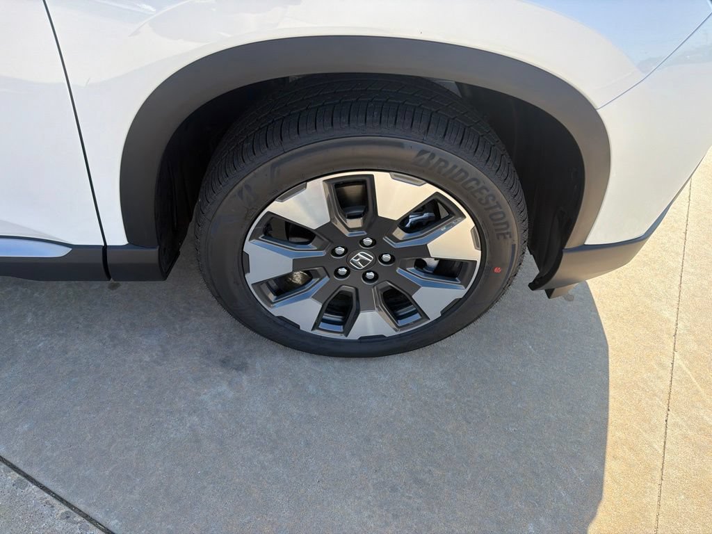 New 2026 Honda Pilot Elite image 14