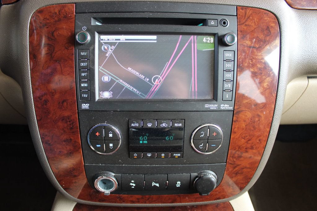 Used 2013 Chevrolet Tahoe LTZ AWD/4WD image 16