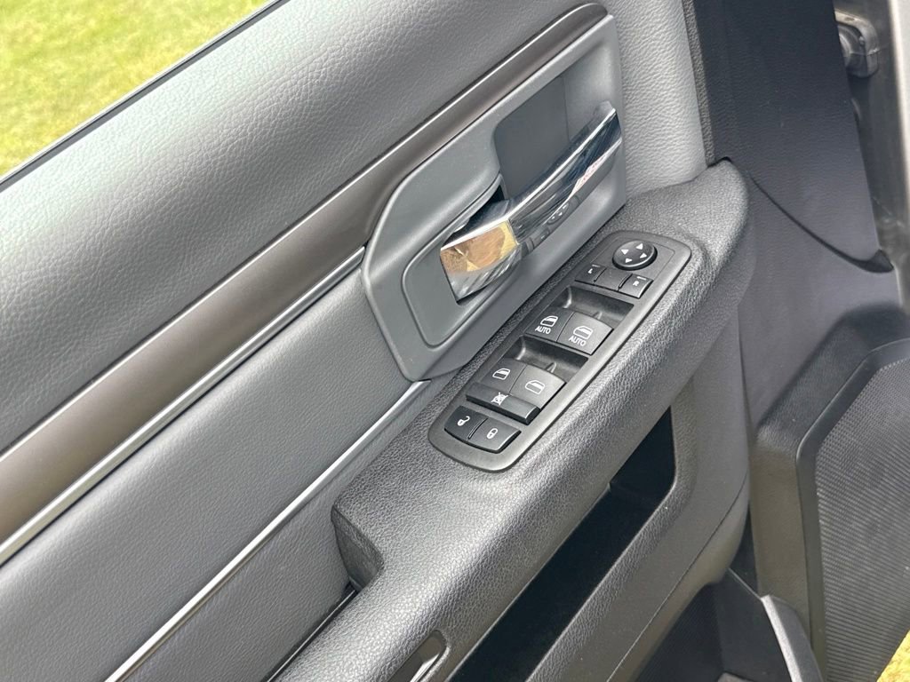 Used 2024 RAM 1500 Classic SLT image 11