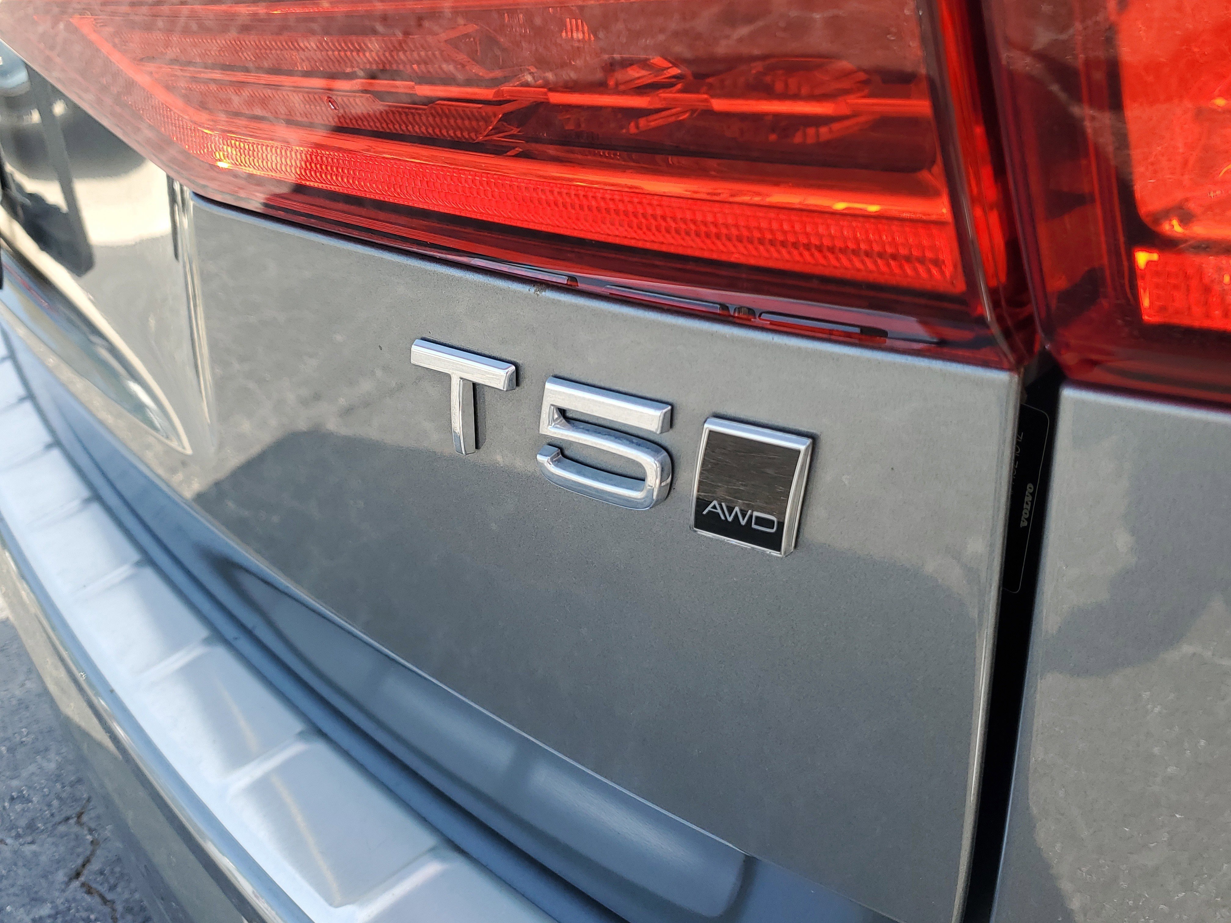 Used 2021 Volvo XC60 T5 Inscription w/ Advanced Package image 8