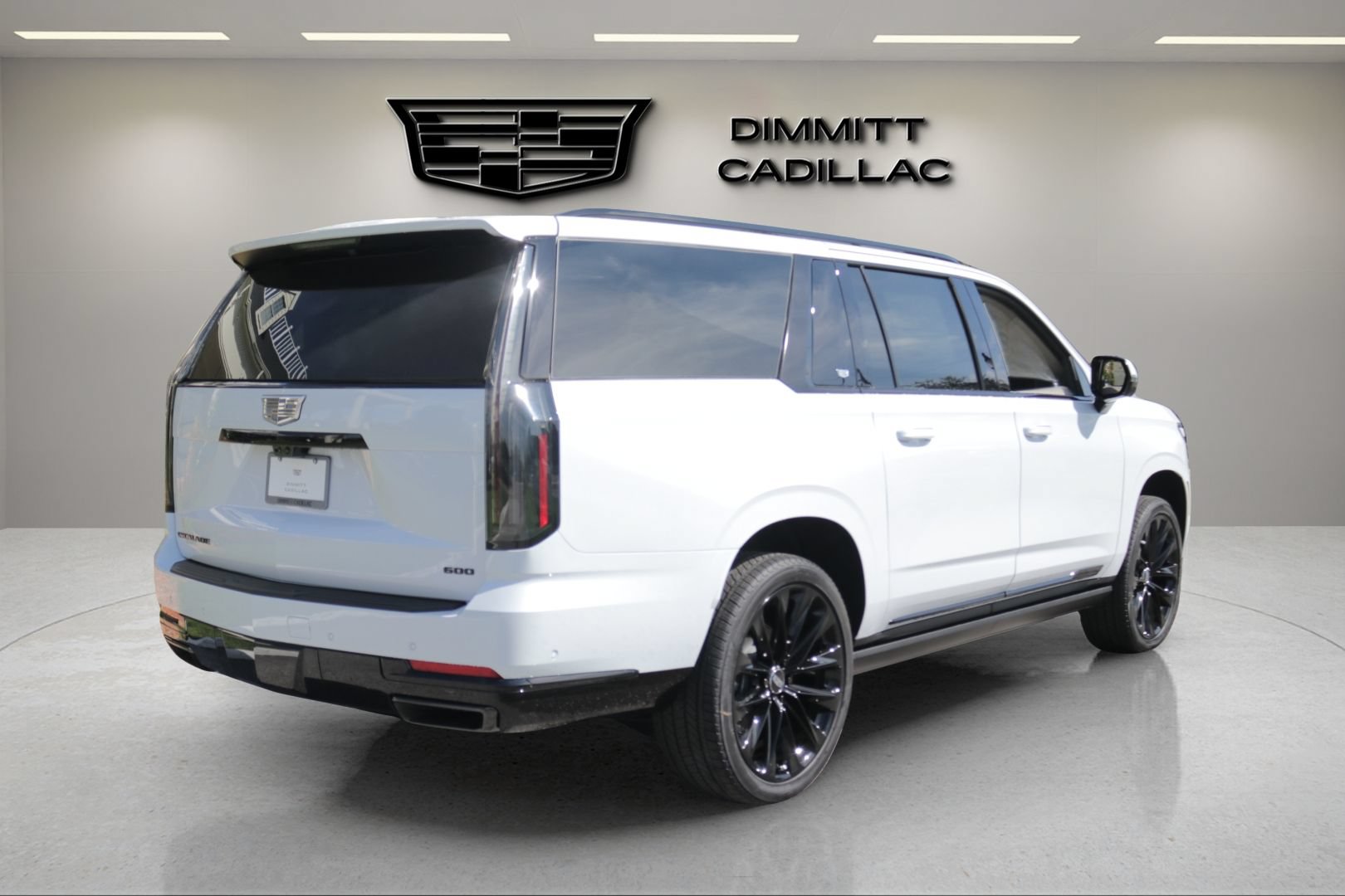 New 2026 Cadillac Escalade ESV Platinum Sport w/ LPO, ONYX Package AWD/4WD image 5