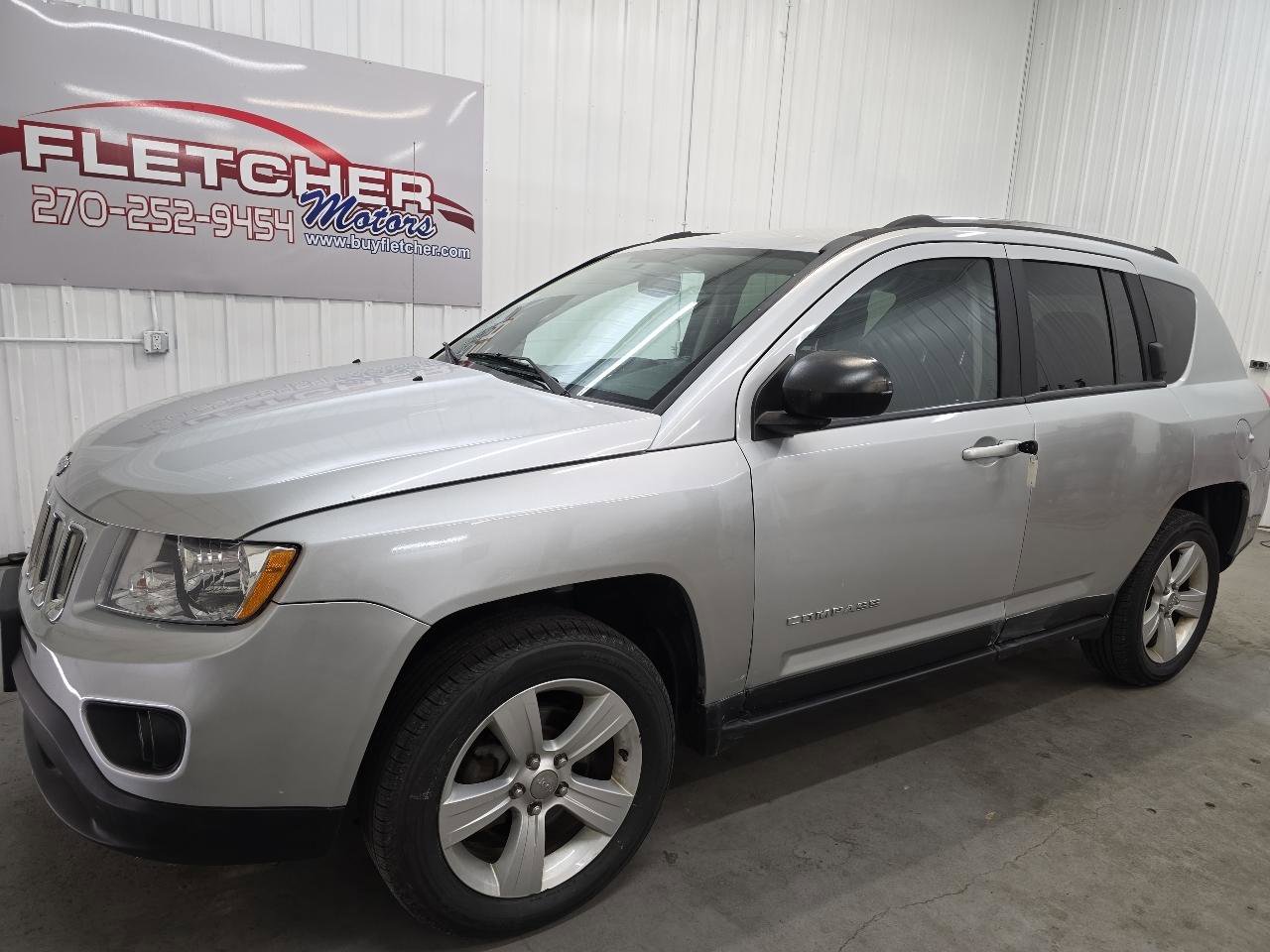 Used 2013 Jeep Compass Sport image 2