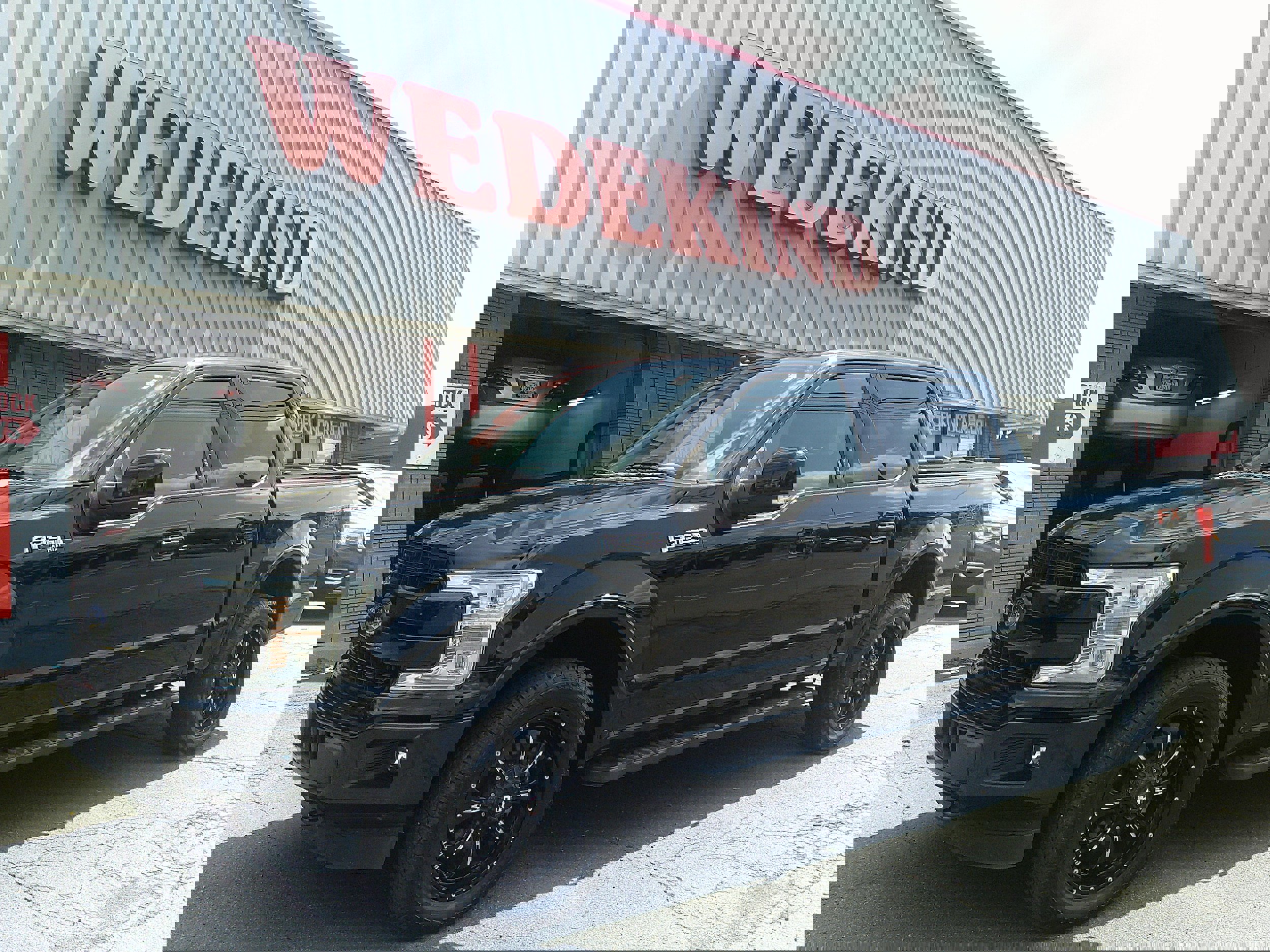 Used 2019 Ford F150 Lariat w/ Equipment Group 502A Luxury image 2