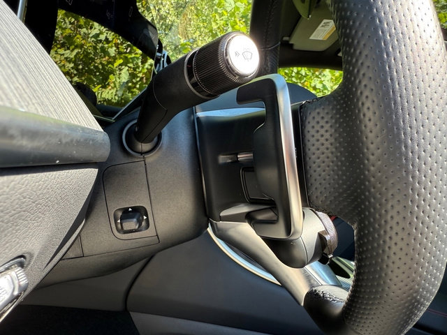 Used 2025 Mercedes-Benz GLC 43 AMG 4MATIC image 16