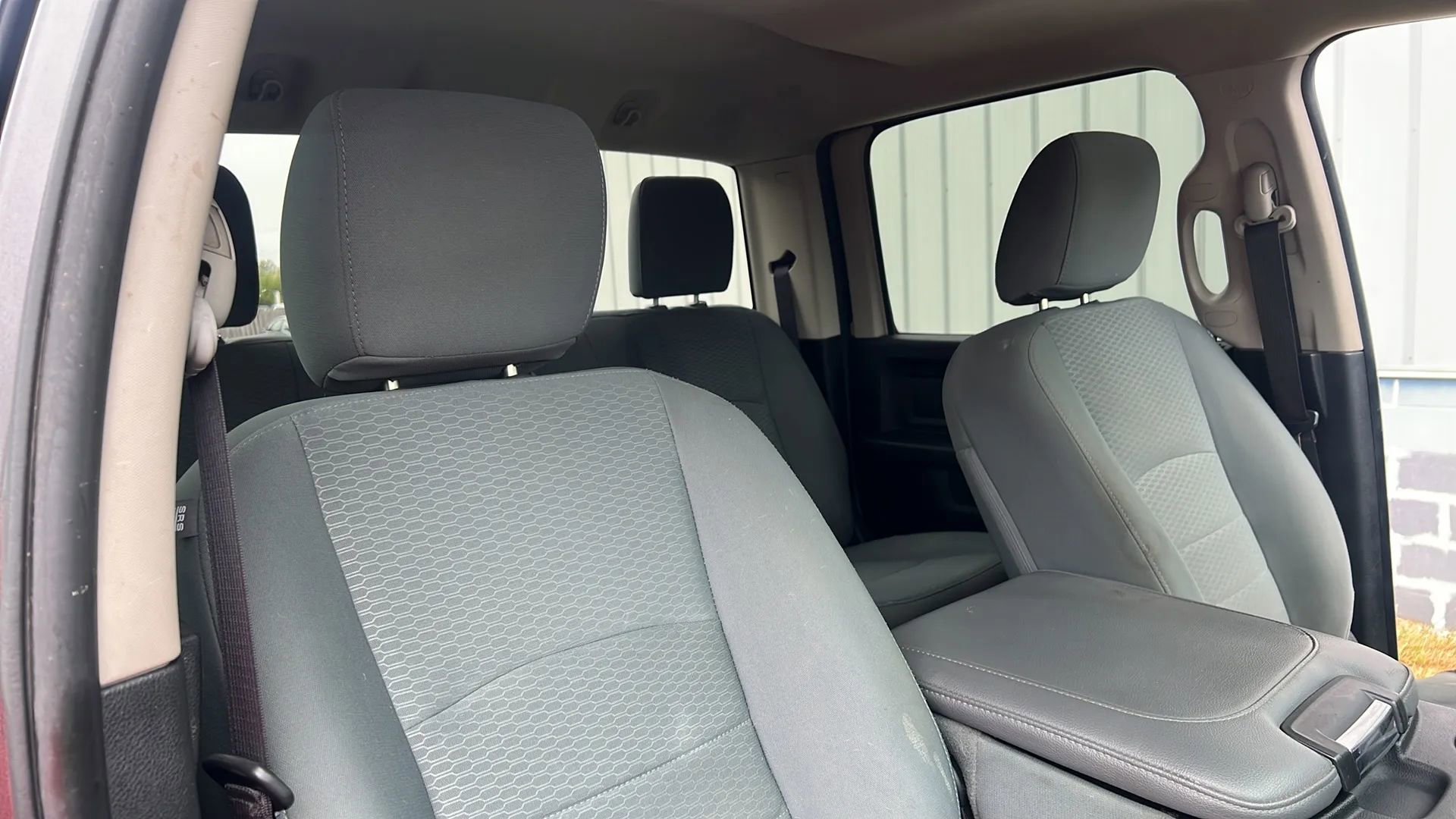 Used 2017 RAM 2500 Tradesman w/ Chrome Appearance Group image 18