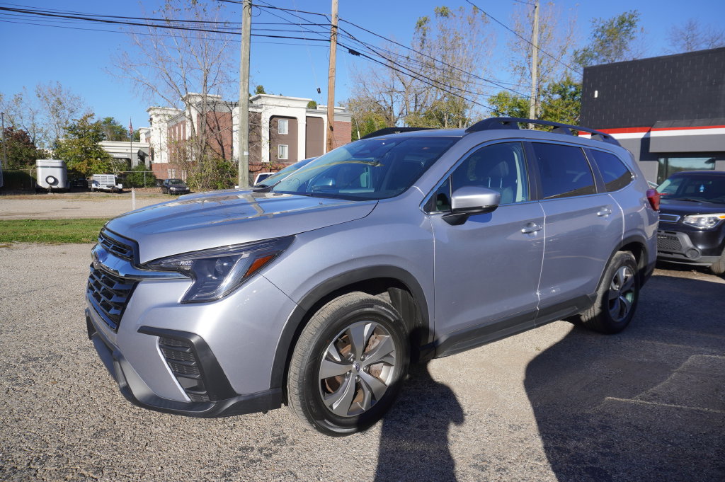 Used 2024 Subaru Ascent Premium w/ Convenience Package