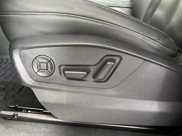 Used 2023 Audi Q8 Premium Plus image 21