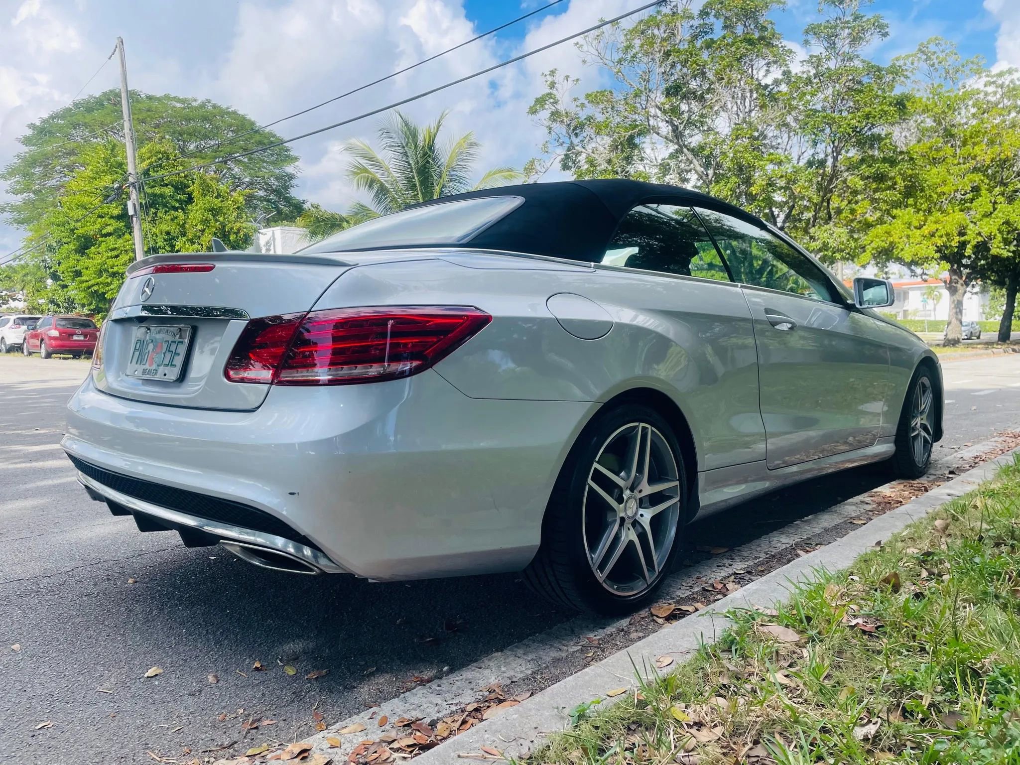 Used 2017 Mercedes-Benz E 400 Cabriolet image 5