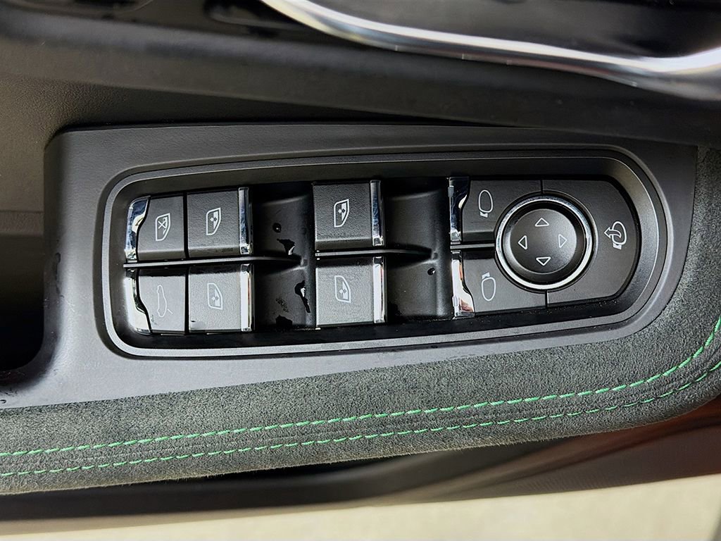 Used 2024 Porsche Macan GTS image 27