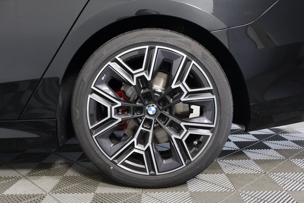 New 2026 BMW 540i xDrive w/ M Sport Package image 11