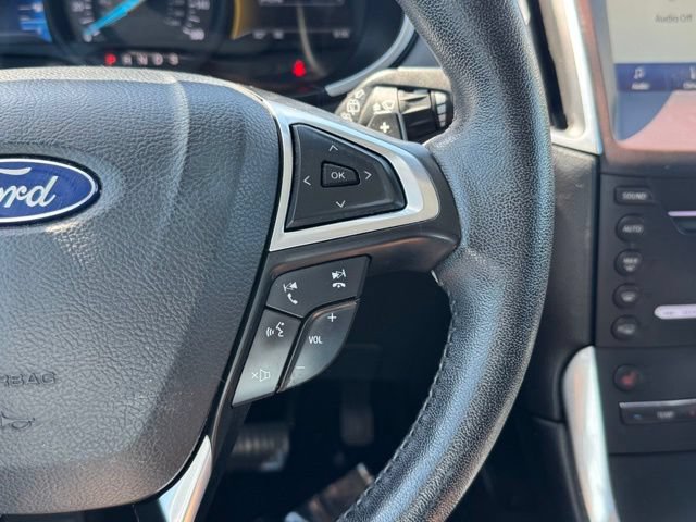 Used 2016 Ford Edge Titanium FWD image 11