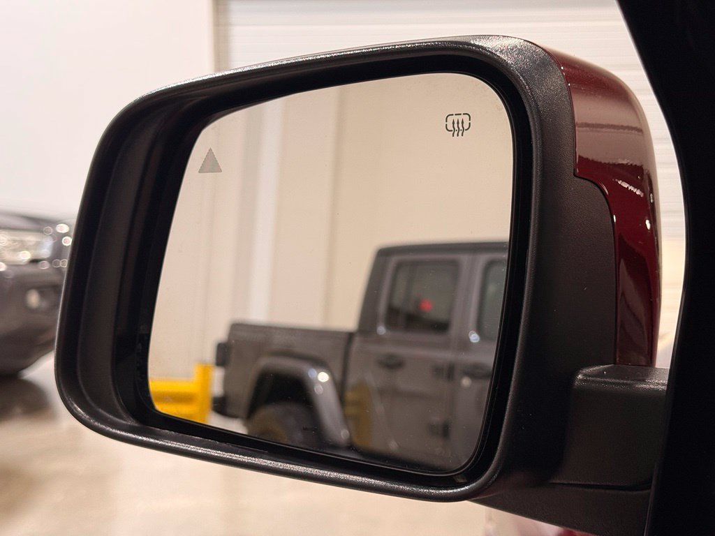 Used 2021 Jeep Grand Cherokee Laredo X RWD image 11