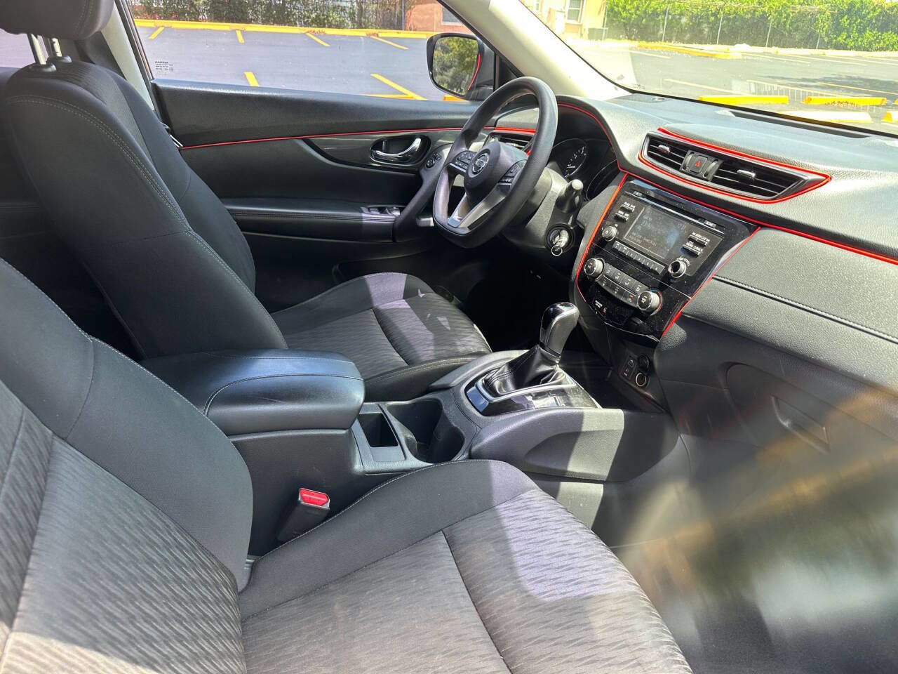 Used 2017 Nissan Rogue S image 13