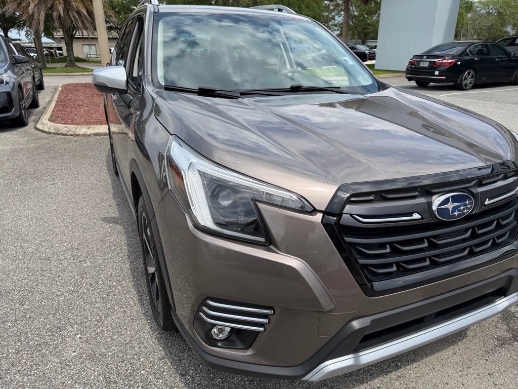 Used 2023 Subaru Forester Touring AWD/4WD image 16