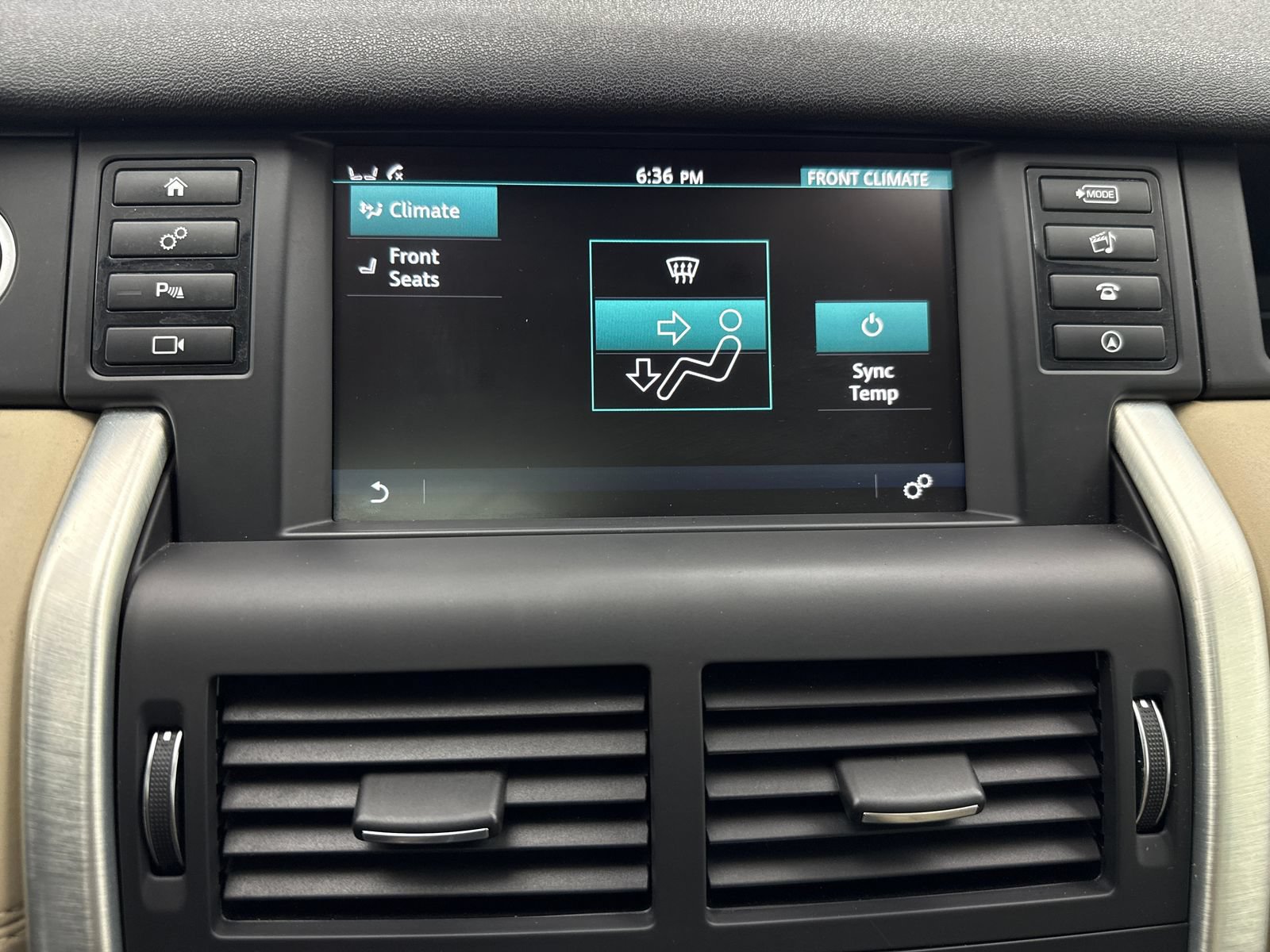 Used 2019 Land Rover Discovery Sport AWD/4WD image 28