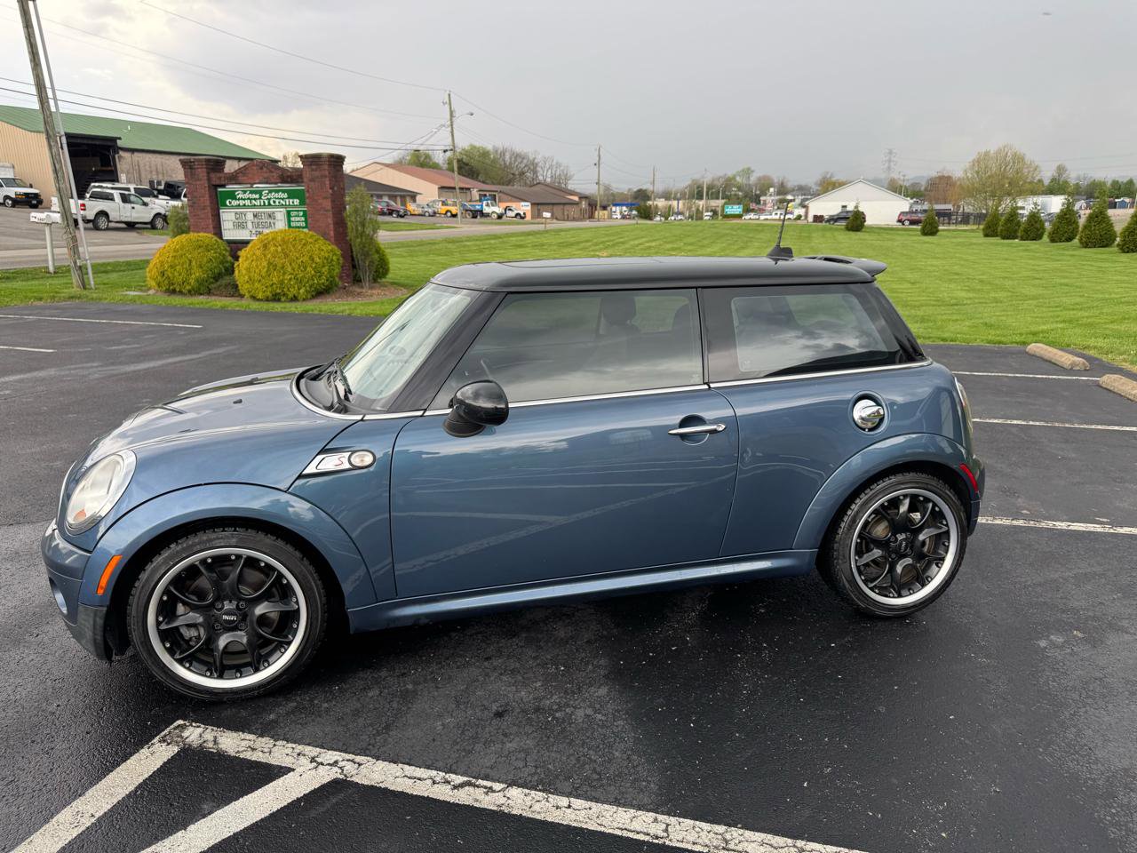 Used 2010 MINI Cooper S image 4