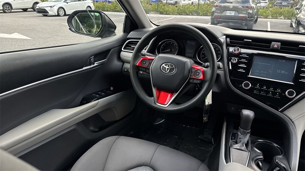 Used 2018 Toyota Camry L image 22