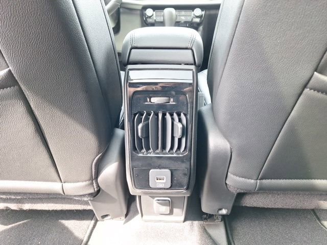 Used 2024 Jeep Compass Limited w/ Sun and Sound Group AWD/4WD image 29