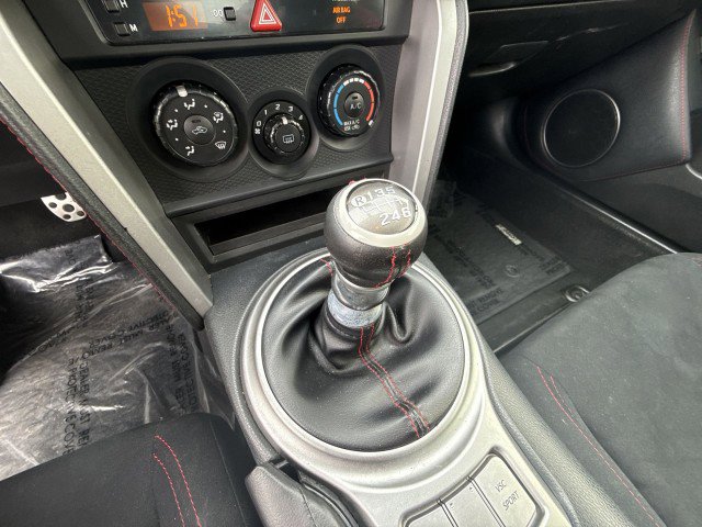 Used 2015 Scion FR-S image 20